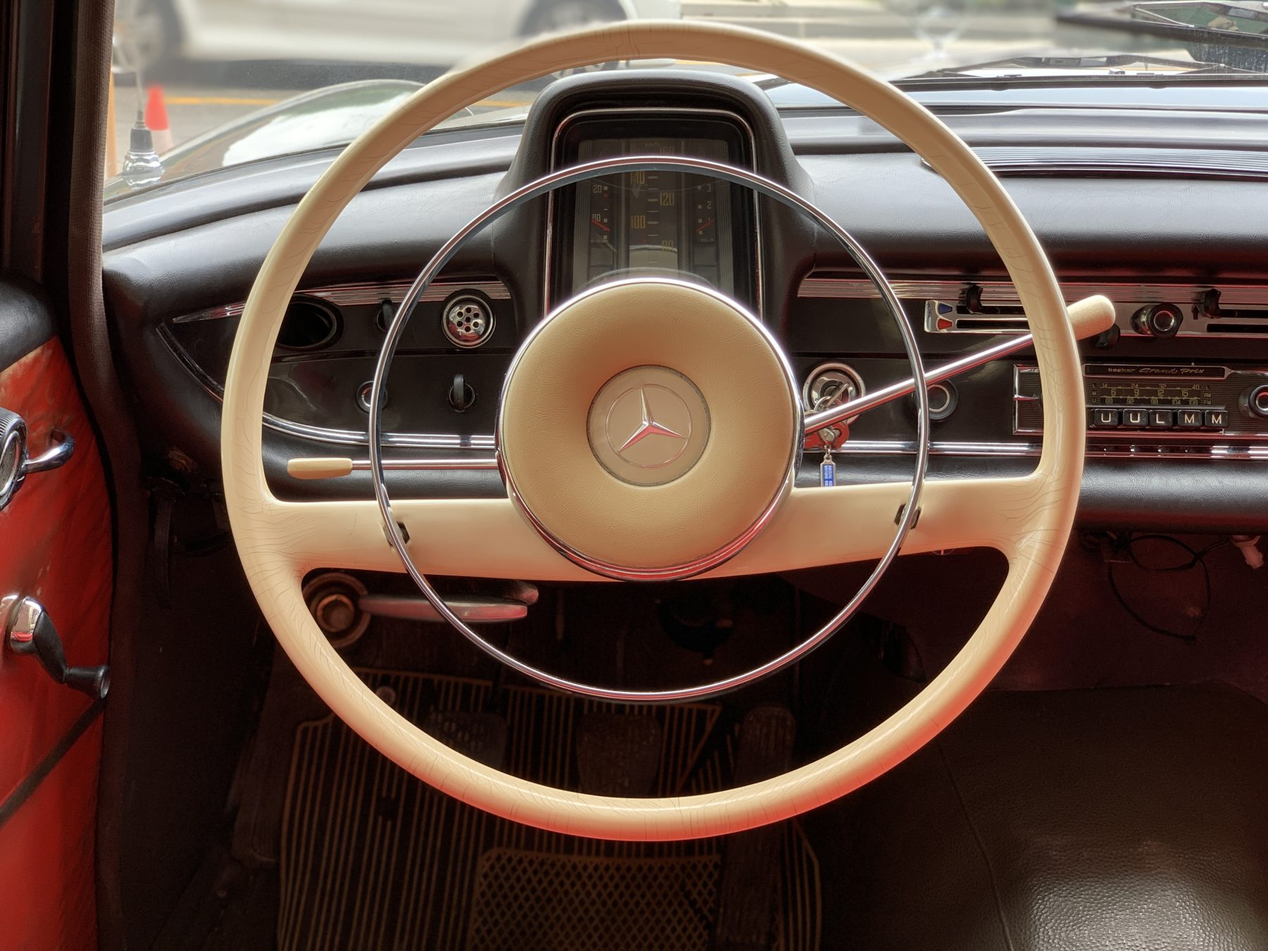 Mercedes-Benz 190d Colas