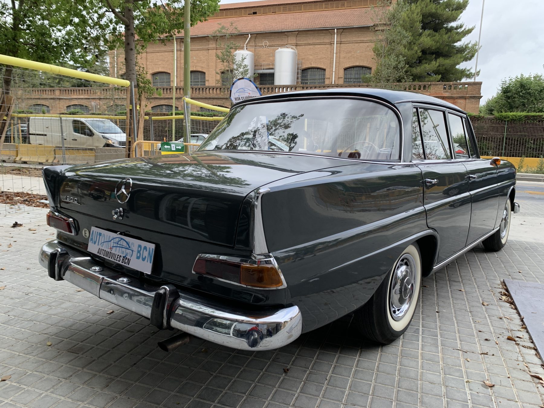 Mercedes-Benz 190d Colas