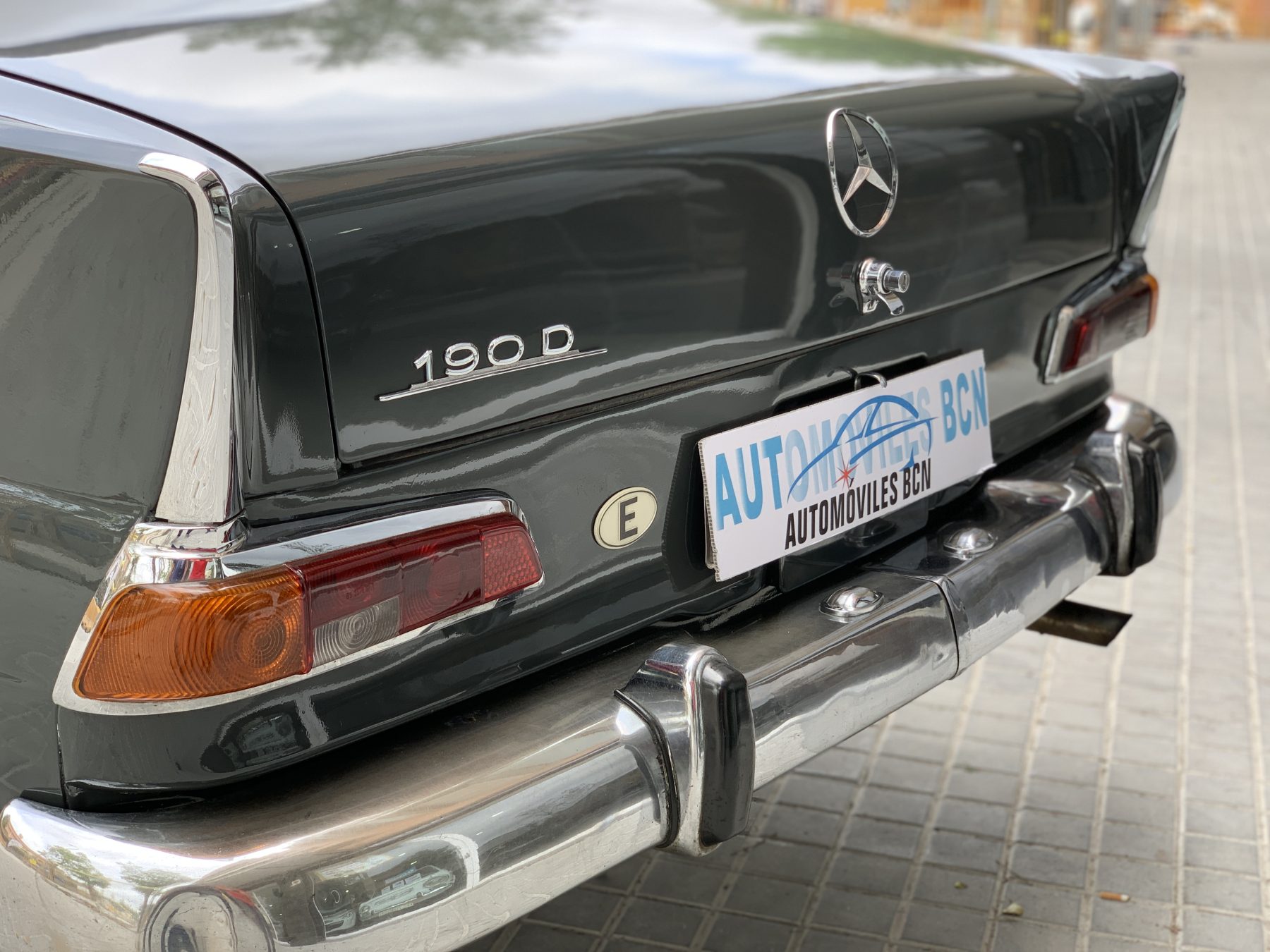 Mercedes-Benz 190d Colas