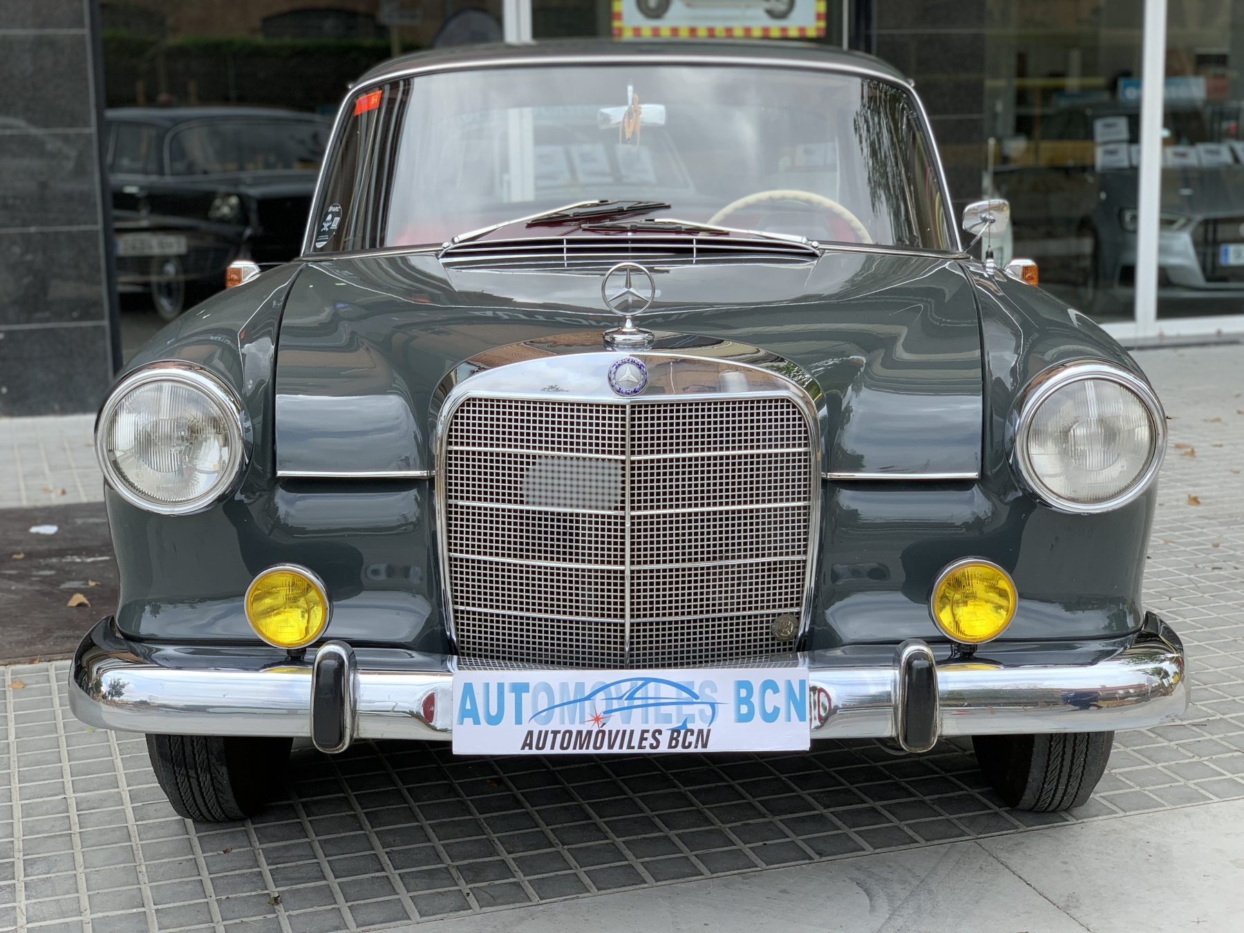 Mercedes-Benz 190d Colas