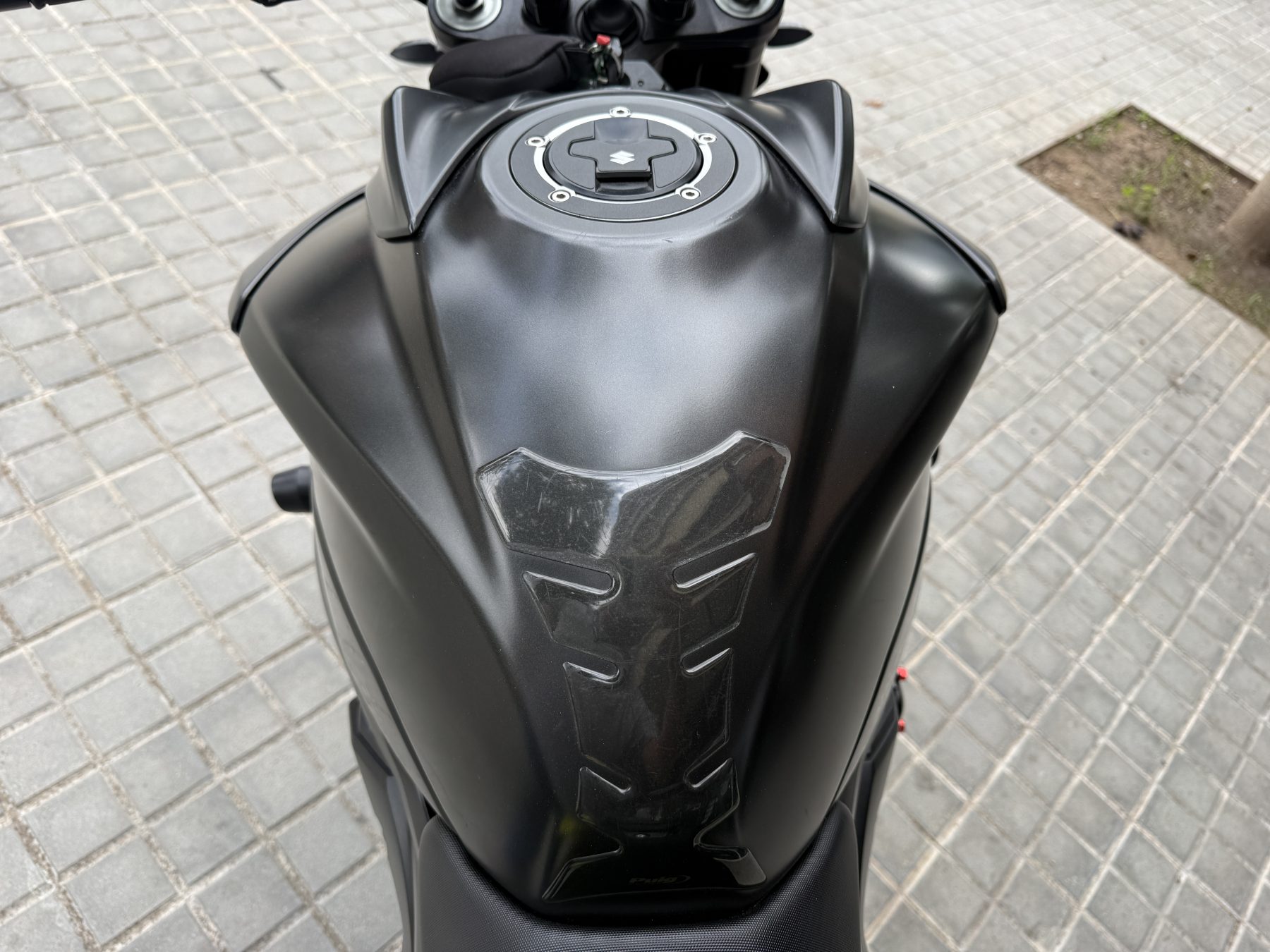 Suzuki GSX-S750