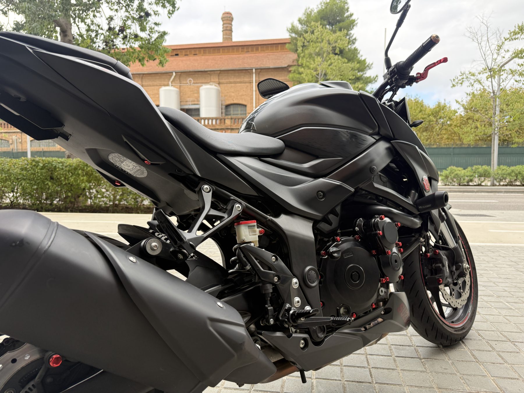 Suzuki GSX-S750